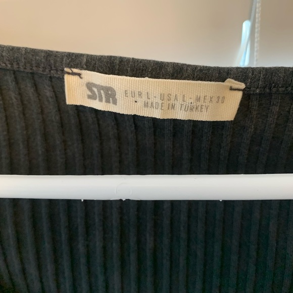 Black/grey shirt - Picture 3 of 3